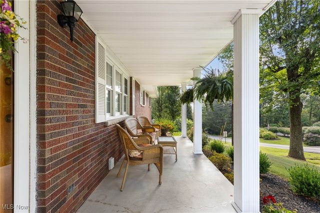 55899 Poplar Drive, Bellaire, OH 43906