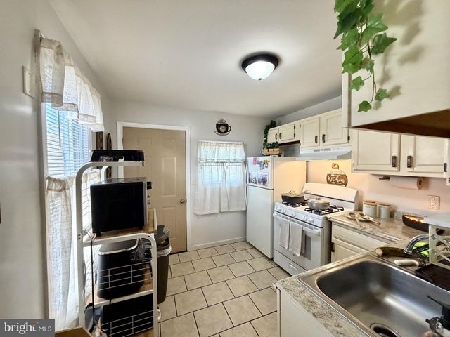 200 S HARRISON ST, Wilmington, DE 19805