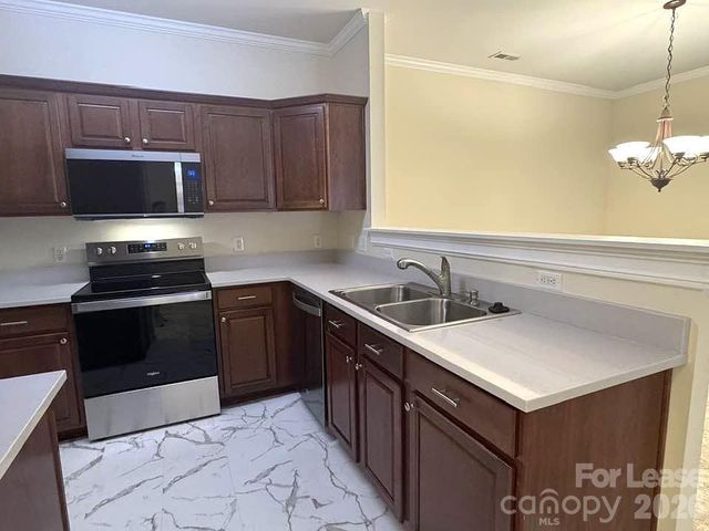 16412 Redstone Mountain Lane, Charlotte, NC 28277