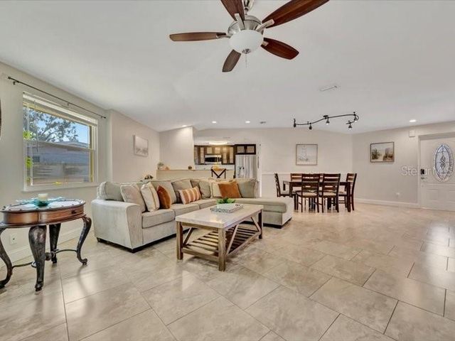 2529 CROTON AVENUE, Sarasota, FL 34239