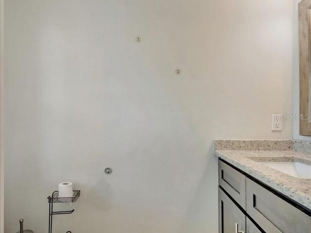 2529 CROTON AVENUE, Sarasota, FL 34239