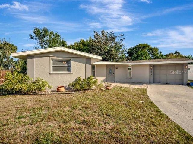 2529 CROTON AVENUE, Sarasota, FL 34239