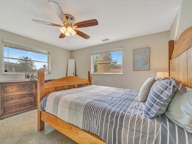 2529 CROTON AVENUE, Sarasota, FL 34239