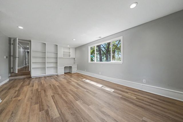 14600 Lupe Rd, Pine Grove, CA 95665