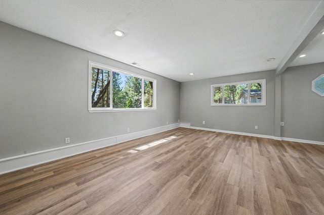 14600 Lupe Rd, Pine Grove, CA 95665