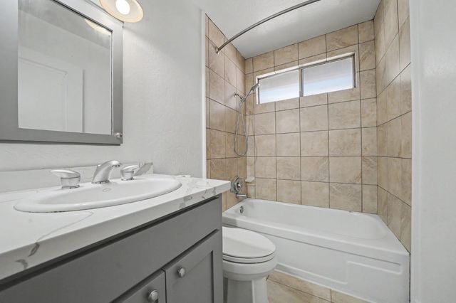 14600 Lupe Rd, Pine Grove, CA 95665