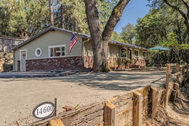 14600 Lupe Rd, Pine Grove, CA 95665