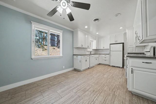 14600 Lupe Rd, Pine Grove, CA 95665