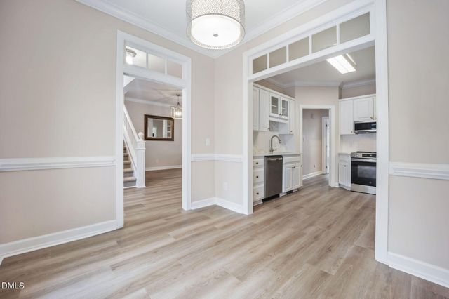 202 Chattel Close, Cary, NC 27518