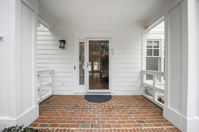 202 Chattel Close, Cary, NC 27518