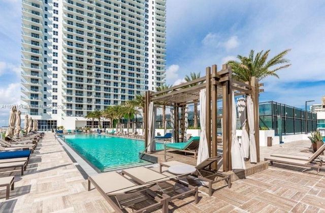 4010 S Ocean Dr R2407, Hollywood, FL 33019