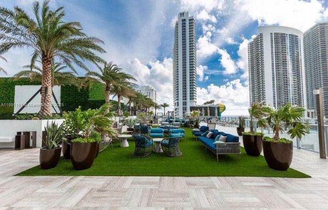 4010 S Ocean Dr R2407, Hollywood, FL 33019