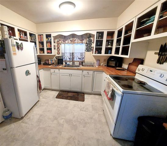 448 N KANSAS AVENUE, Deland, FL 32724