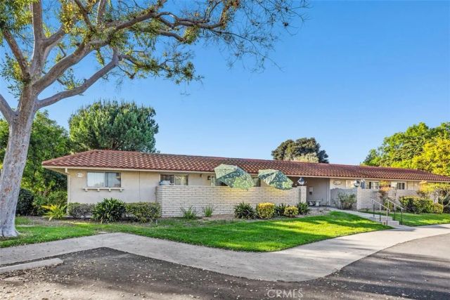 2174 Via Mariposa East A, Laguna Woods, CA 92637