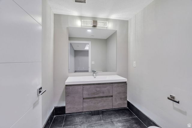 7045 S 300 E, Midvale, UT 84047