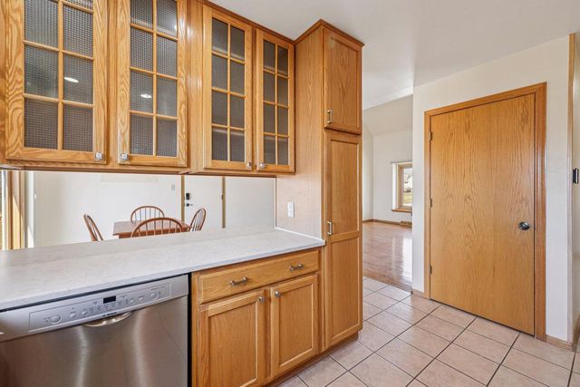 8603 S Melrose DRIVE, Oak Creek, WI 53154