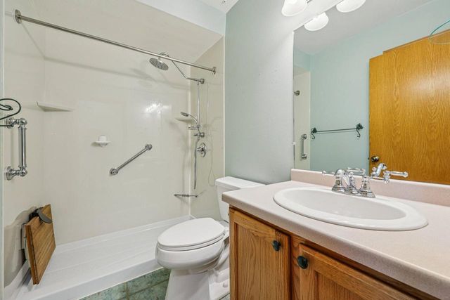 8603 S Melrose DRIVE, Oak Creek, WI 53154