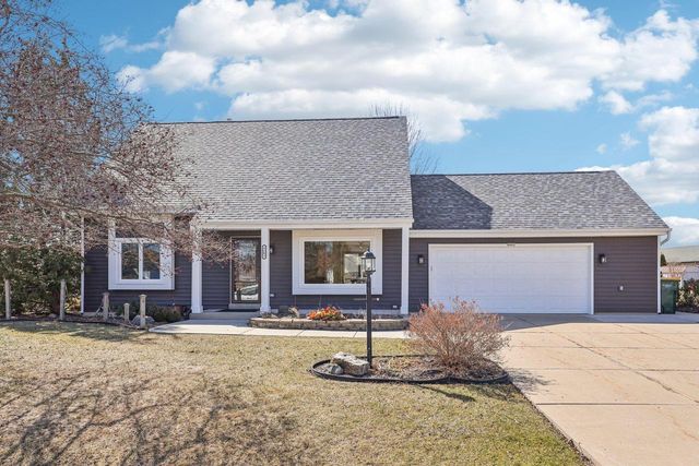 8603 S Melrose DRIVE, Oak Creek, WI 53154