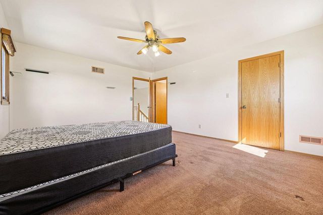 8603 S Melrose DRIVE, Oak Creek, WI 53154