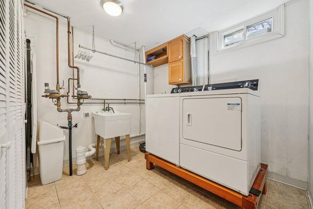 8603 S Melrose DRIVE, Oak Creek, WI 53154