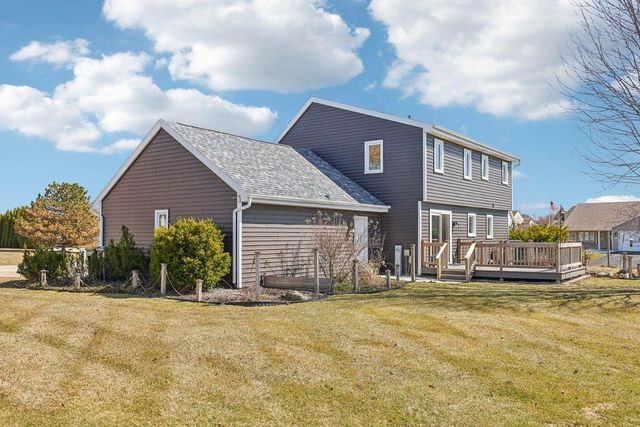 8603 S Melrose DRIVE, Oak Creek, WI 53154