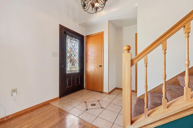 8603 S Melrose DRIVE, Oak Creek, WI 53154