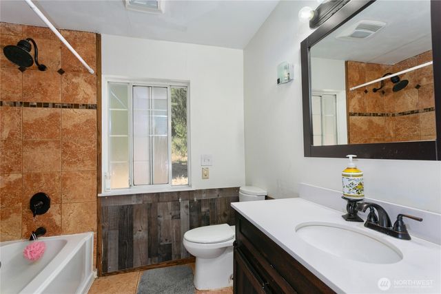 6807 345th Street S, Roy, WA 98580