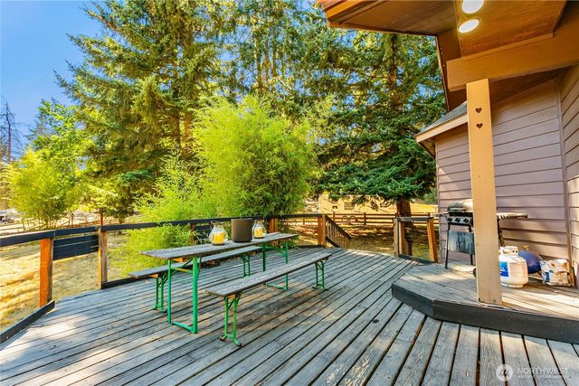 6807 345th Street S, Roy, WA 98580
