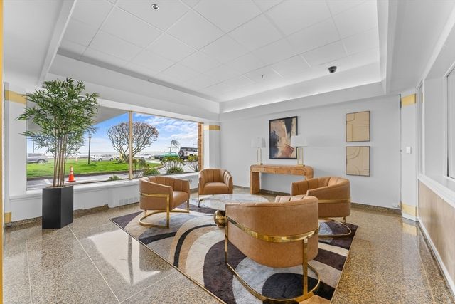 300 Lynn Shore Dr 210, Lynn, MA 01902