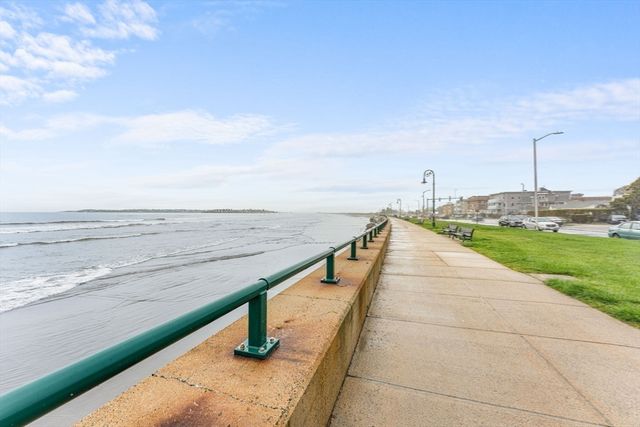 300 Lynn Shore Dr 210, Lynn, MA 01902