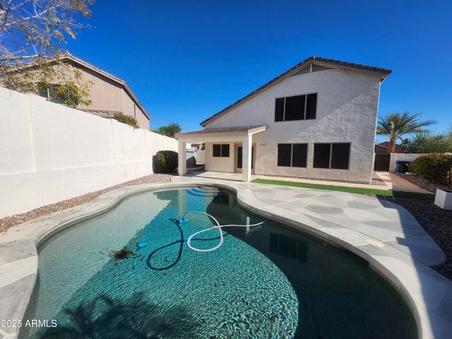 15846 S 17TH Lane, Phoenix, AZ 85045