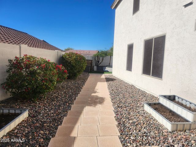 15846 S 17TH Lane, Phoenix, AZ 85045