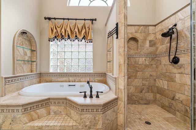 162 N Taylor Point Drive, The Woodlands, TX 77382
