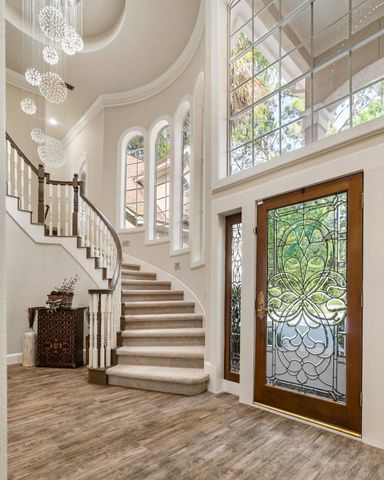 162 N Taylor Point Drive, The Woodlands, TX 77382