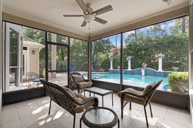 162 N Taylor Point Drive, The Woodlands, TX 77382