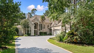 162 N Taylor Point Drive, The Woodlands, TX 77382