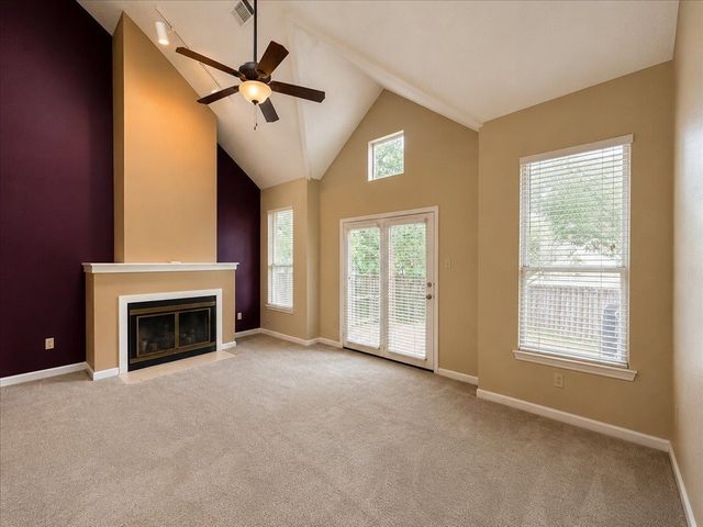 716 N WALNUT WOODS CV, Cordova, TN 38018