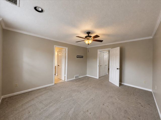716 N WALNUT WOODS CV, Cordova, TN 38018