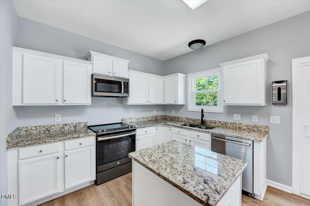 1706 Magnolia Oak Place, Durham, NC 27703