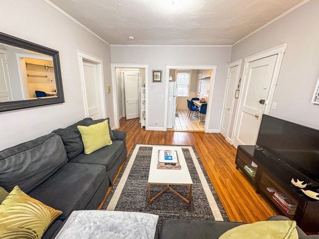 169 Kent St 3, Brookline, MA 02446