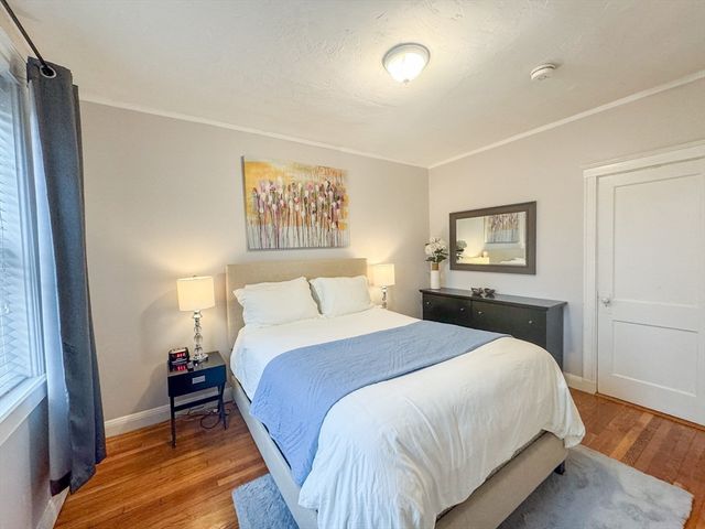 169 Kent St 3, Brookline, MA 02446