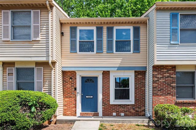 7609 Holly Grove Court, Charlotte, NC 28227