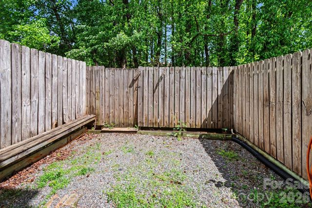 7609 Holly Grove Court, Charlotte, NC 28227