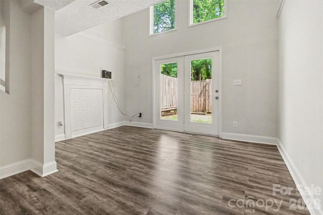 7609 Holly Grove Court, Charlotte, NC 28227