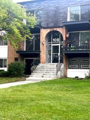 10B E Dundee Quarter Drive 301, Palatine, IL 60074