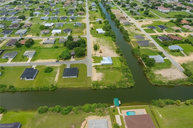 1321 19th TER, Cape Coral, FL 33909