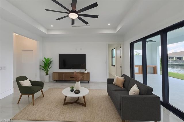 1321 19th TER, Cape Coral, FL 33909