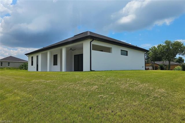 1321 19th TER, Cape Coral, FL 33909
