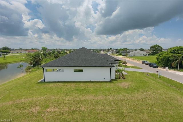 1321 19th TER, Cape Coral, FL 33909