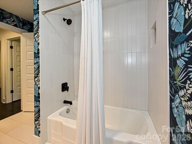 5623 Ruth Drive, Charlotte, NC 28215
